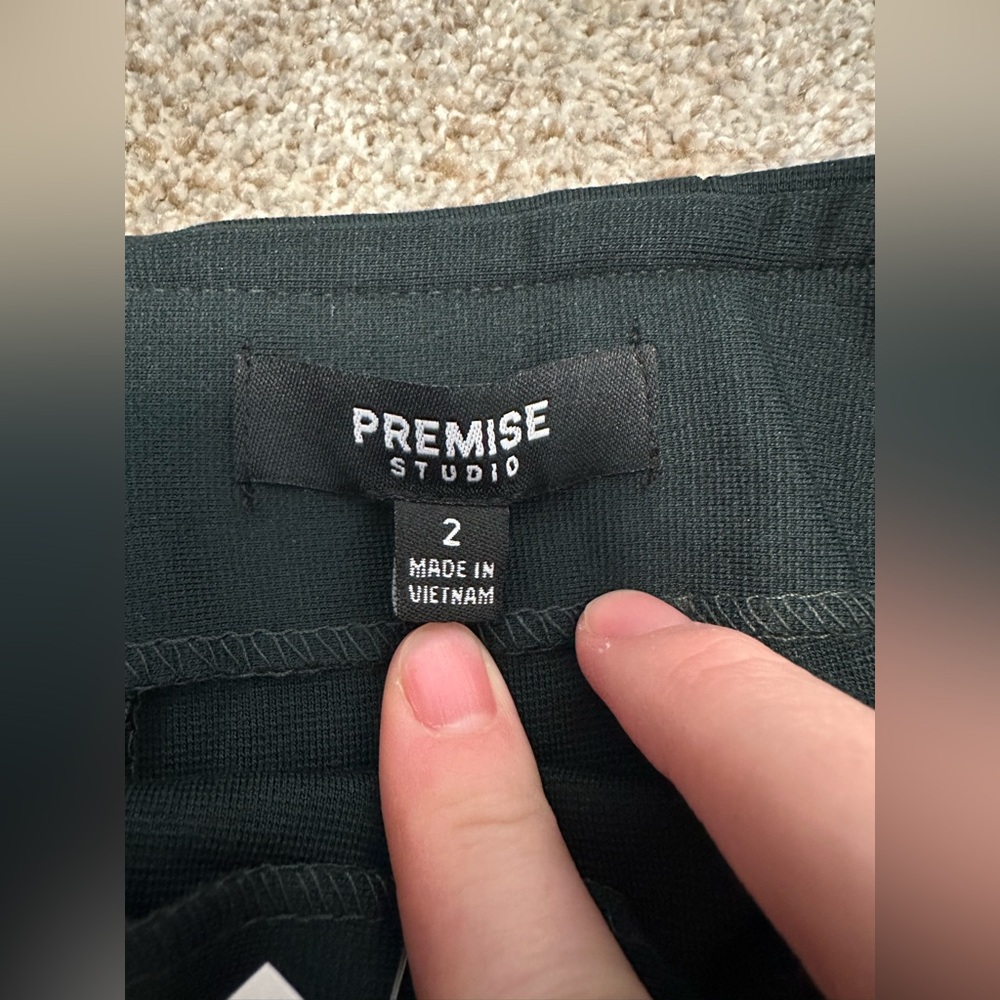 Premise Dark Green Pencil Skirt‎ - Picture 3 of 3